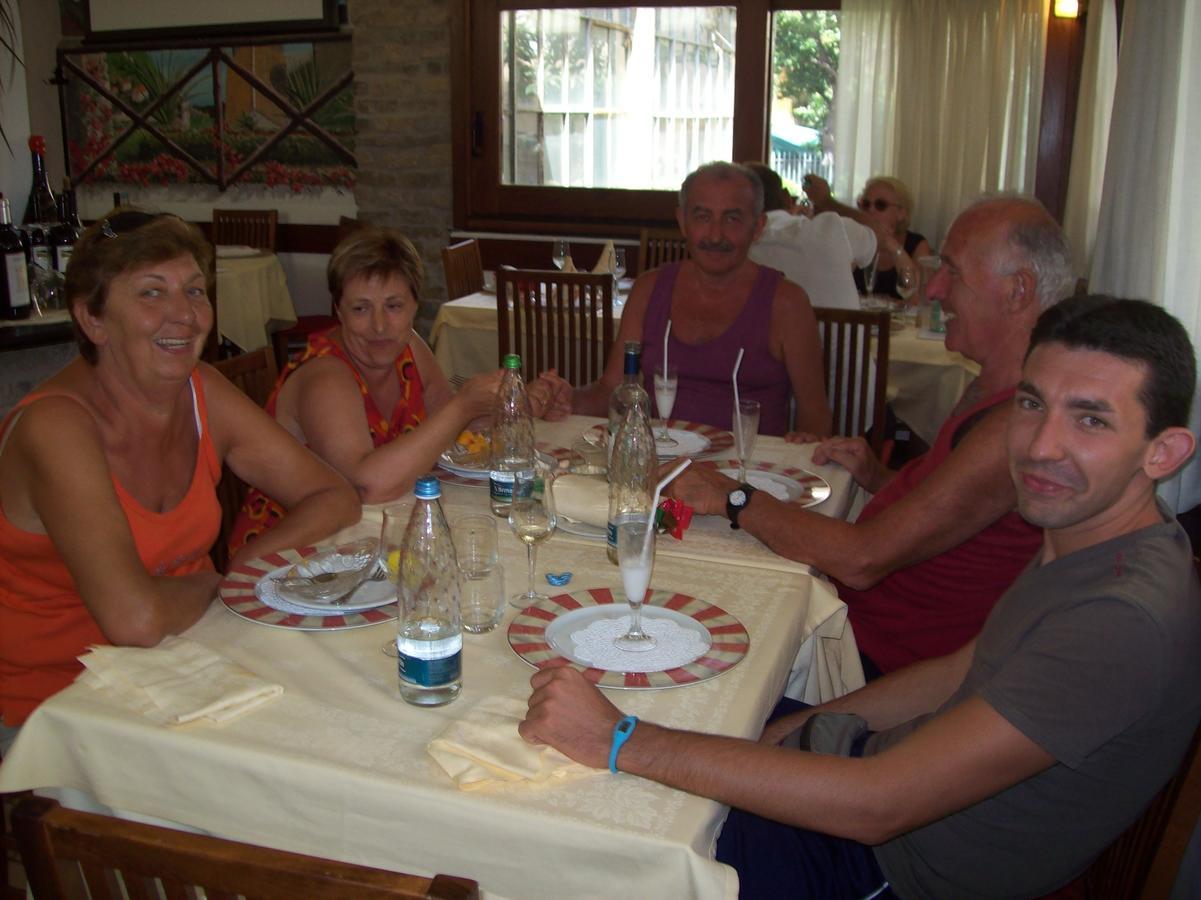 Hotel Ulivi Arenzano Exteriör bild